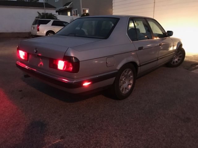 1992 BMW 7-Series - photo 4