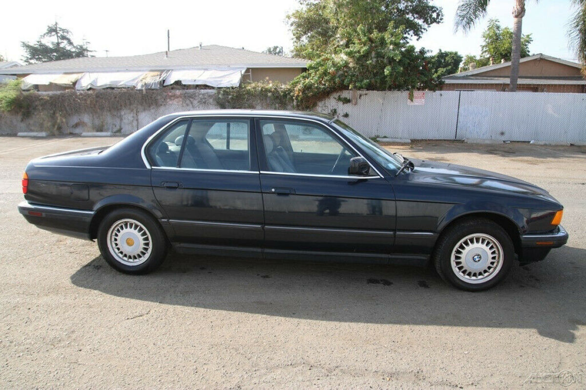 1992 BMW 7-Series 735i - photo 8