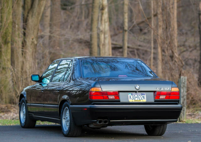 1992 BMW 7-Series 750IL V12 RARE Southern Car Low 88K Miles Serviced CARFAX - photo 4
