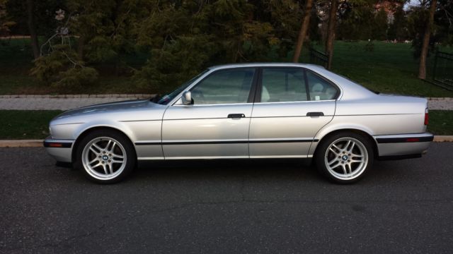1992 BMW M5 - photo 2