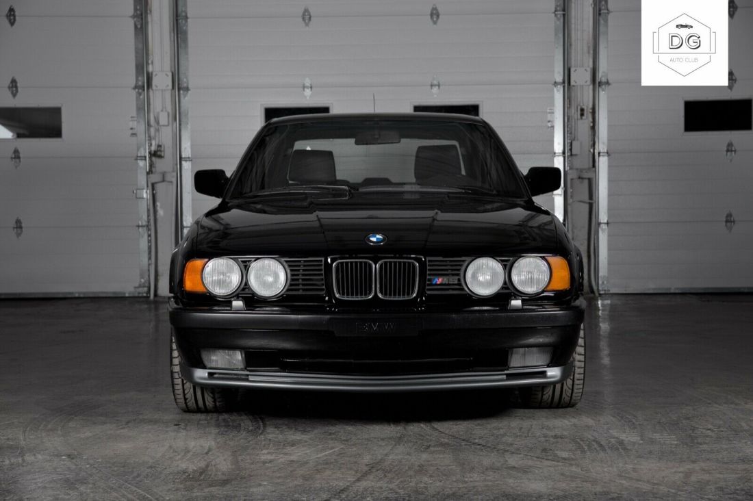 1992 BMW M5 - photo 2