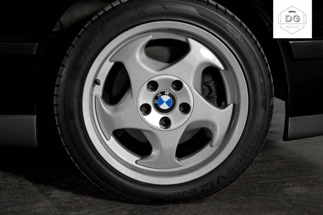 1992 BMW M5 - photo 9