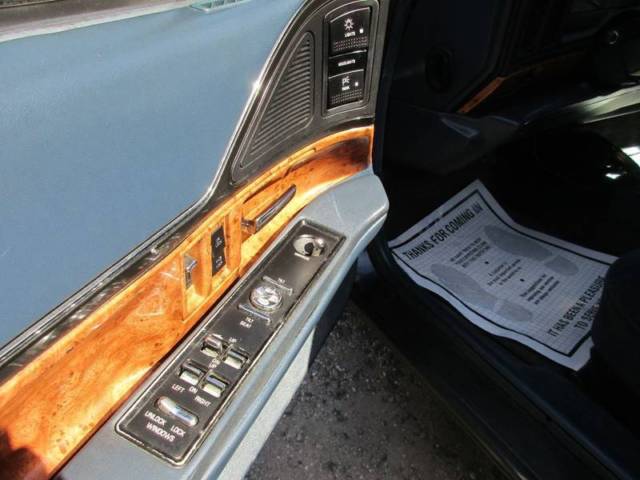 1992 Buick LeSabre Custom - photo 12