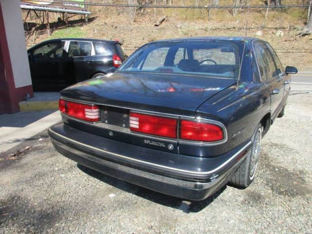 1992 Buick LeSabre Custom - photo 7