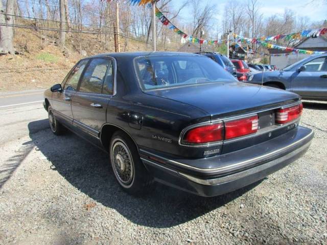 1992 Buick LeSabre Custom - photo 9
