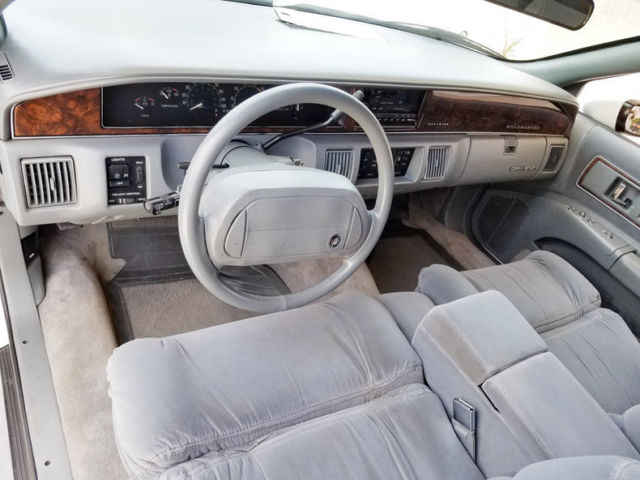 1992 Buick Roadmaster 4dr Sedan Ltd - photo 12