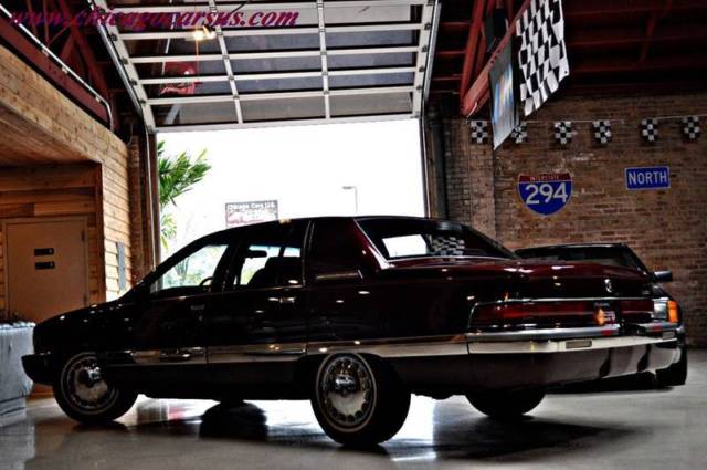 1992 Buick Roadmaster Base 4dr Sedan - photo 13