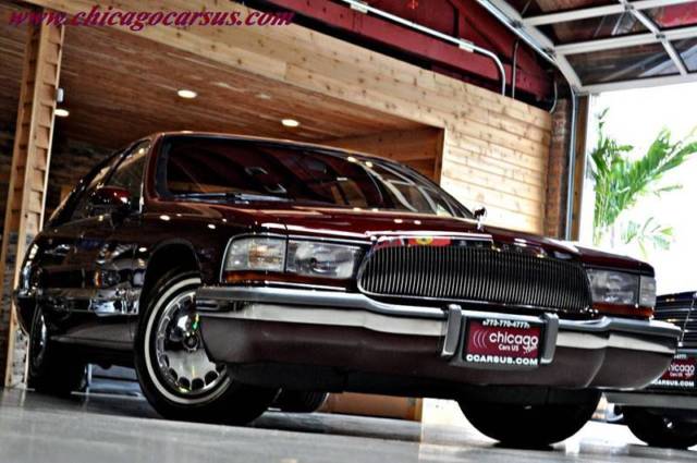1992 Buick Roadmaster Base 4dr Sedan - photo 8
