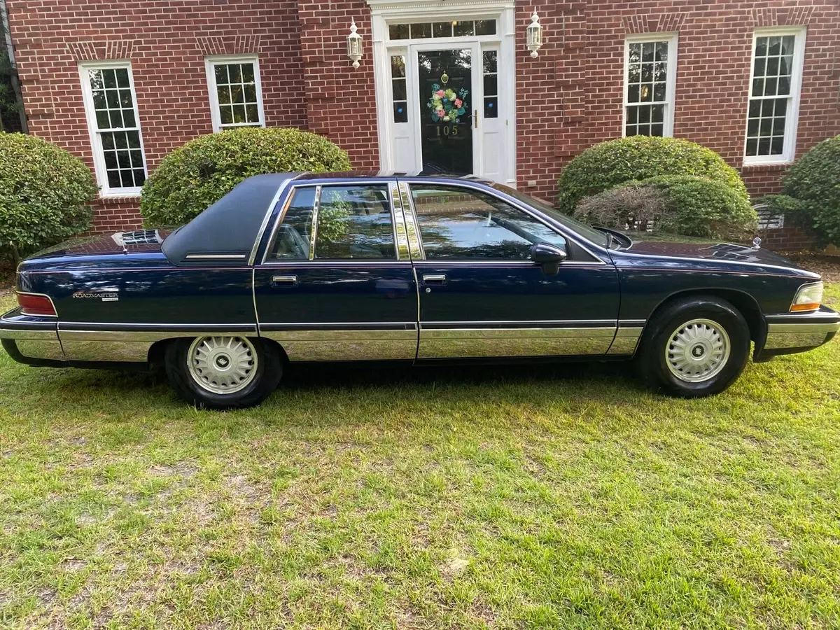 1992 Buick Roadmaster Limited 111795 Miles Dark Maple Red Sedan 5.7L V8 Automati 1992 Buick Roadmaster LIMITED