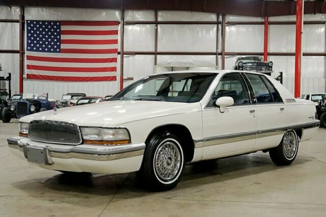 1992 Buick Roadmaster Limited 82343 Miles Arctic White Sedan 5.7L V8 Automatic 1992 Buick Roadmaster Limited