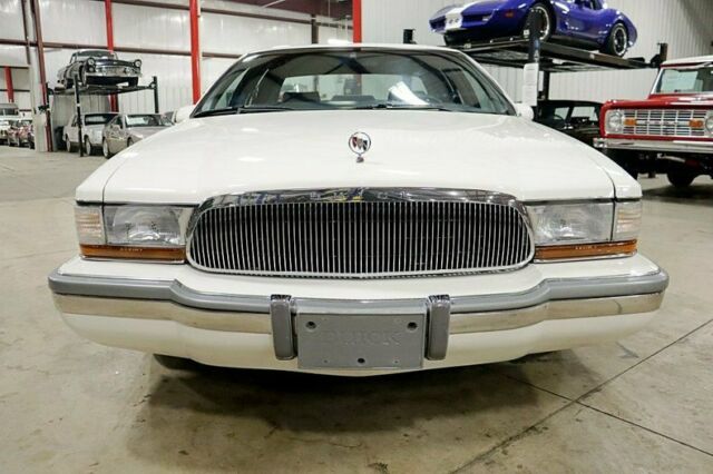 1992 Buick Roadmaster Limited - photo 8