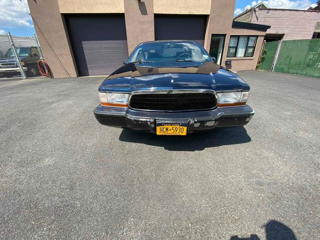 1992 Buick Roadmaster LIMITED - photo 3