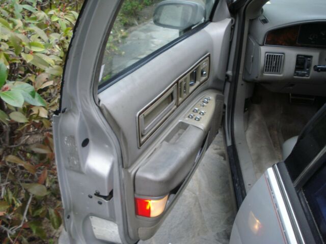 1992 Buick Roadmaster - photo 9