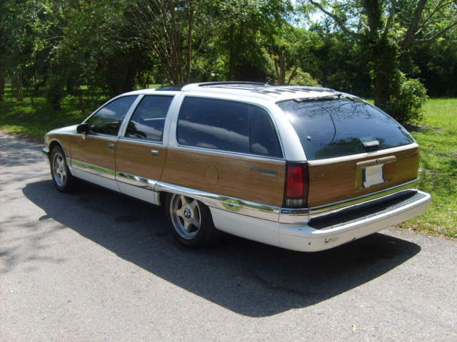 1992 Buick Roadmaster Estate Wagon Wagon 4-Door - photo 3