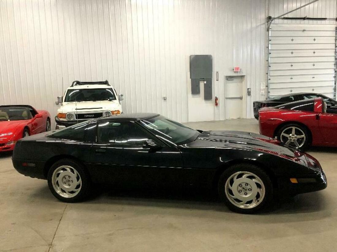 1992 C4 COUPE*BLK/BLK*79K MILES*JUST SERVICED/INSPECTED*AUTO*$8995!! 1992 Chevrolet Corvette Coupe