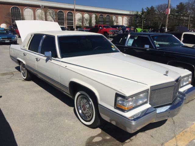 1992 Cadillac Brougham None