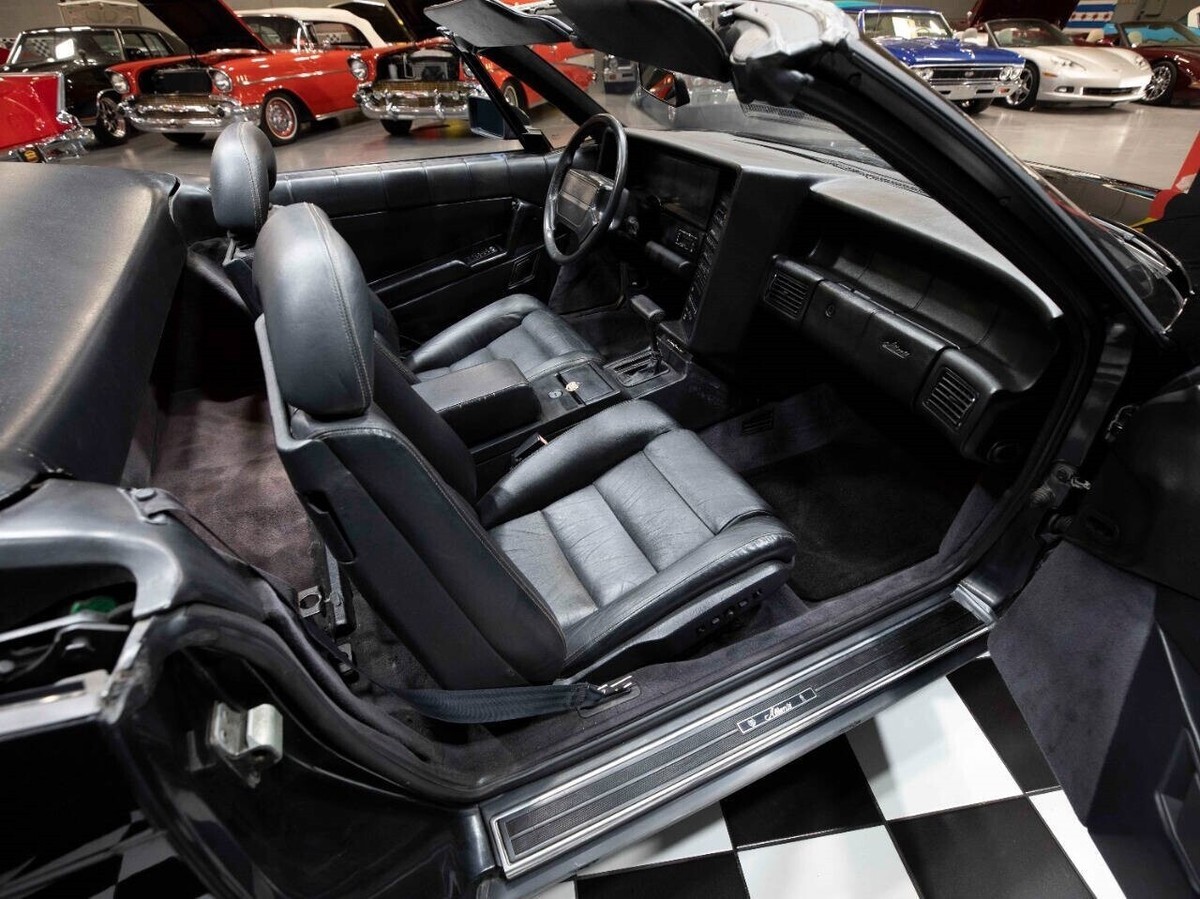1992 Cadillac Allante Base 2dr Convertible - photo 3
