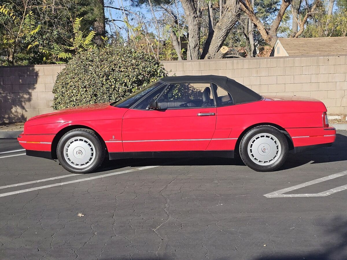 1992 Cadillac Allante shale leather over black cloth top - photo 2