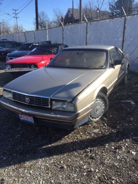 1992 Cadillac Allante,w-hard top,81K bad brakes clean title 1992 Cadillac Allante
