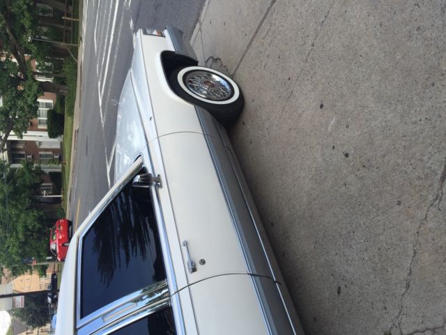 1992 Cadillac Brougham - photo 10