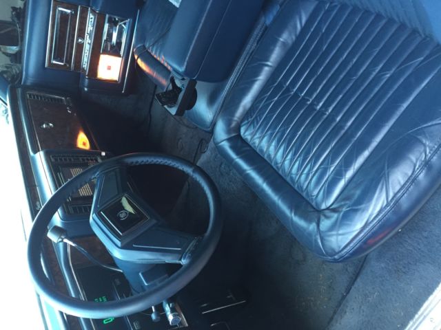 1992 Cadillac Brougham - photo 3