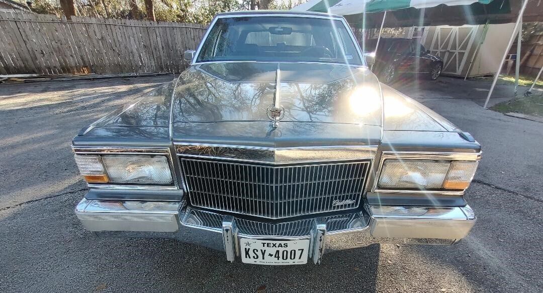 1992 Cadillac Brougham - photo 4