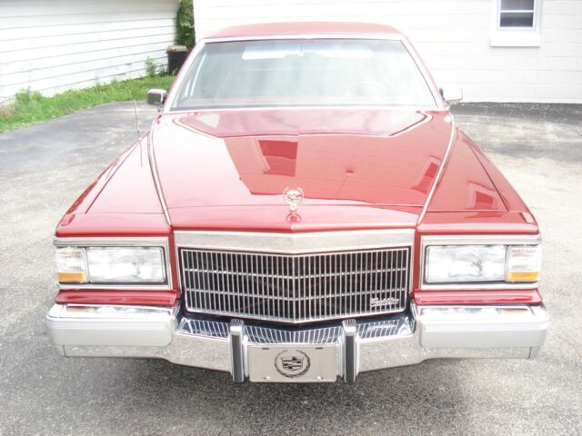1992 Cadillac Brougham - photo 2