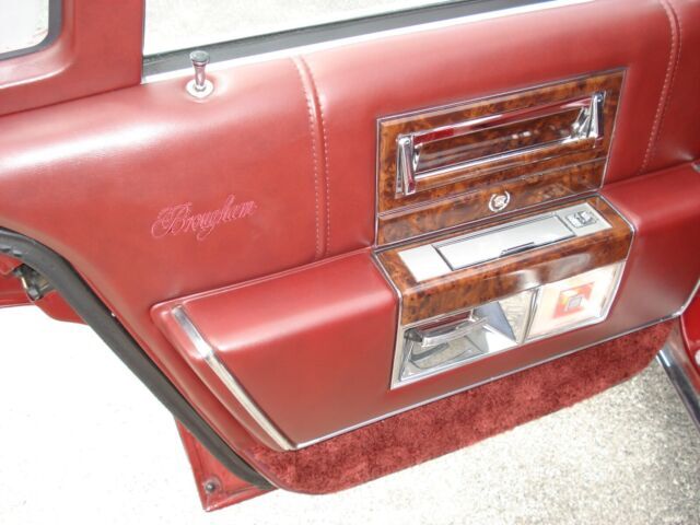 1992 Cadillac Brougham - photo 9