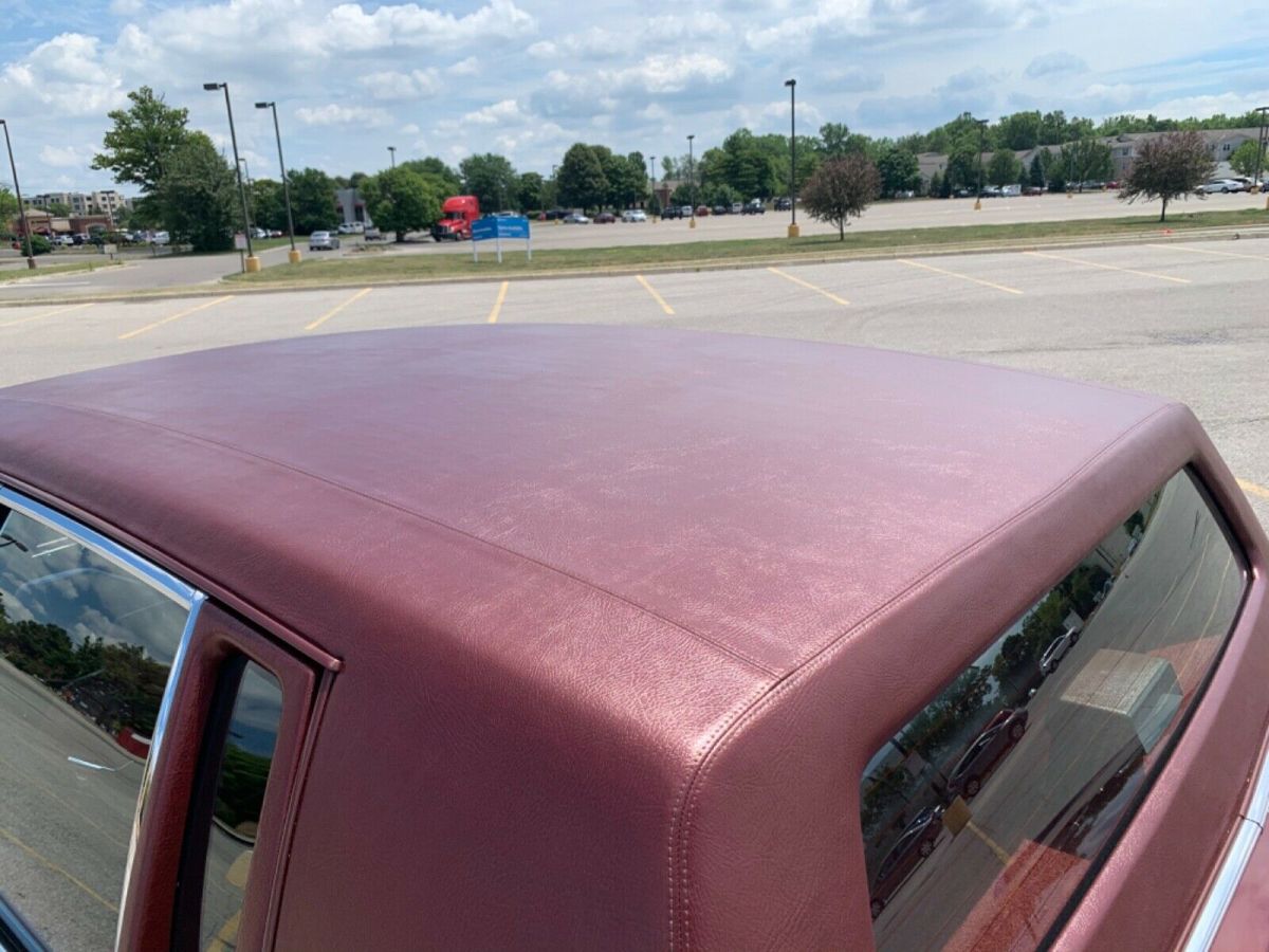 1992 Cadillac Brougham - photo 10