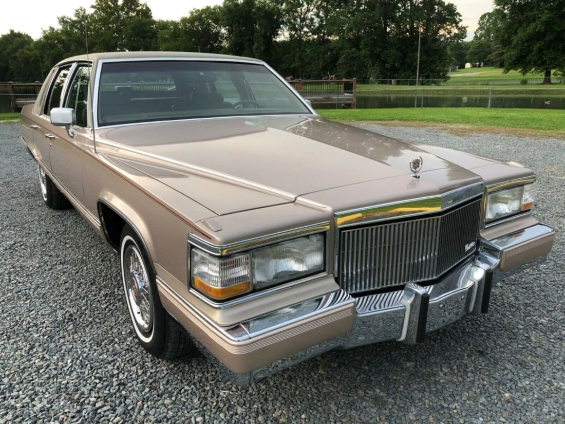 1992 Cadillac Brougham - photo 4