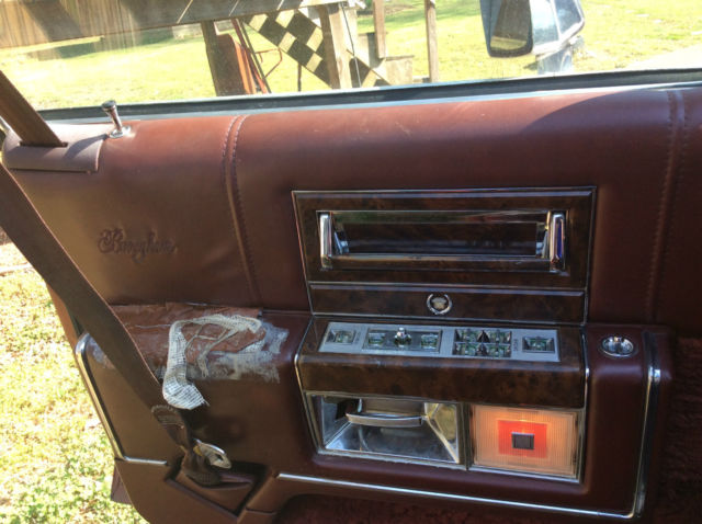 1992 Cadillac Brougham - photo 12