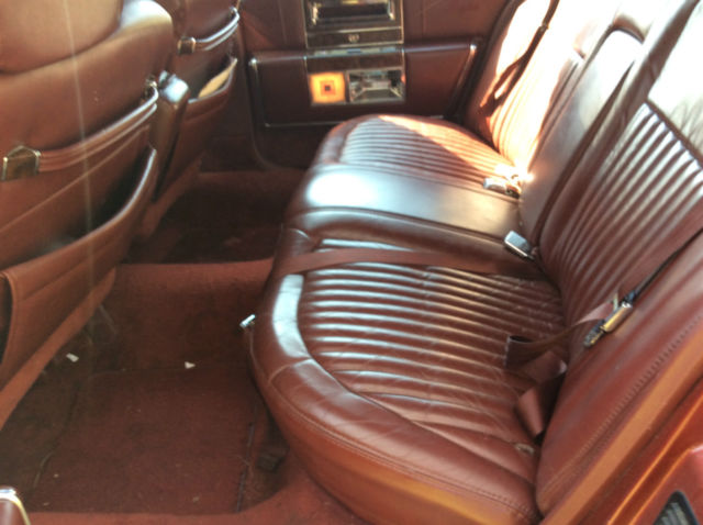 1992 Cadillac Brougham - photo 5