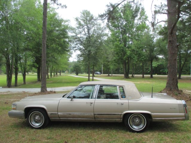 1992 Cadillac Brougham - photo 4