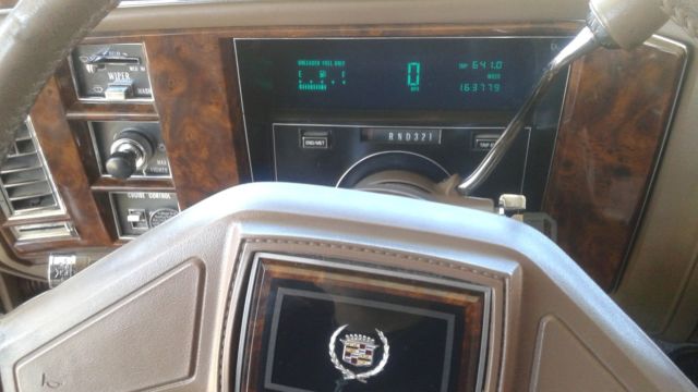 1992 Cadillac Brougham - photo 9