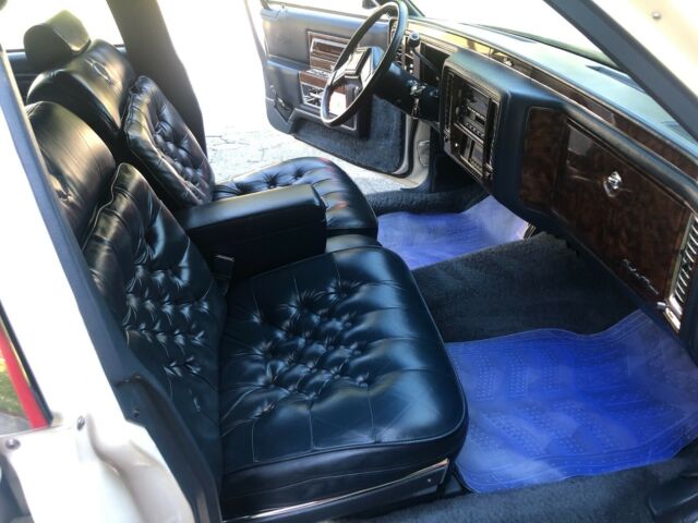 1992 Cadillac Brougham Brougham D’elegance - photo 11