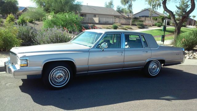 1992 Cadillac Brougham - photo 2
