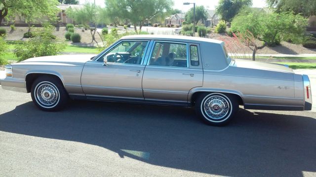 1992 Cadillac Brougham - photo 3