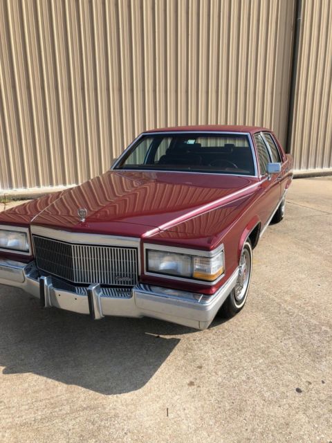 1992 Cadillac Brougham Fleetwood Brougham Option Package B - photo 2