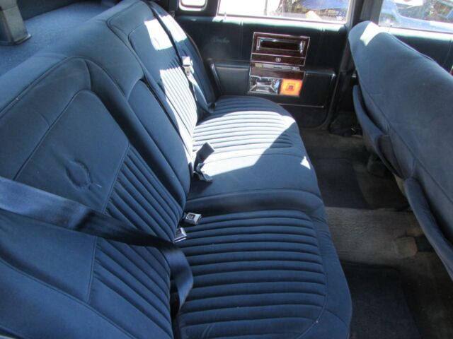 1992 Cadillac Brougham - photo 5