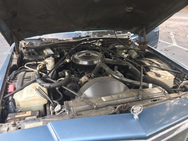 1992 Cadillac Brougham Base - photo 13