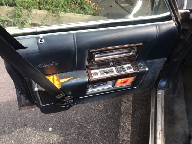 1992 Cadillac Brougham Base - photo 2