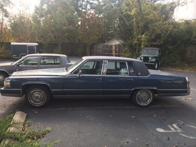 1992 Cadillac Brougham Base - photo 8