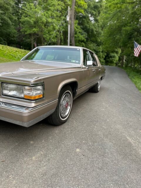 1992 Cadillac Brougham - photo 3