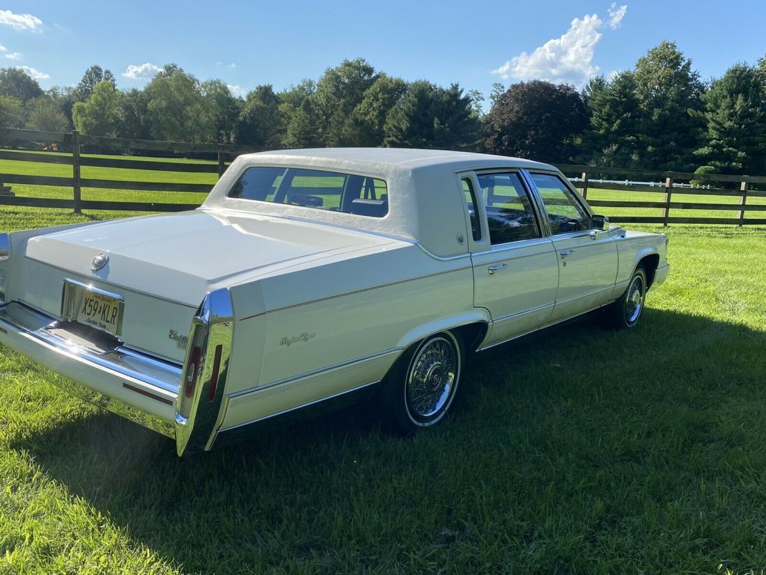 1992 Cadillac Brougham - photo 6