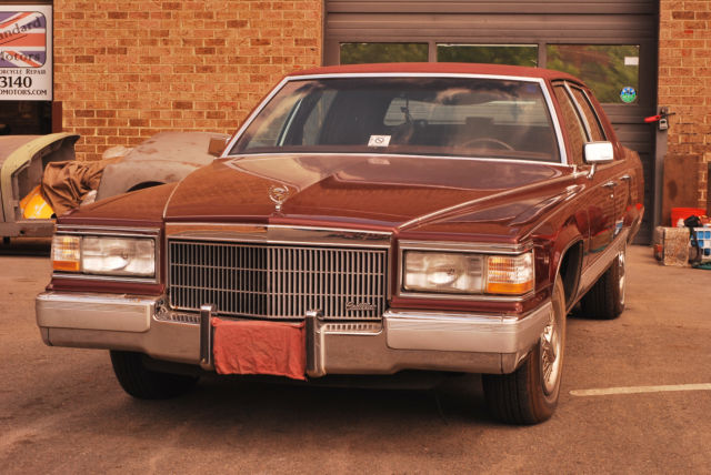 1992 Cadillac Brougham - photo 2