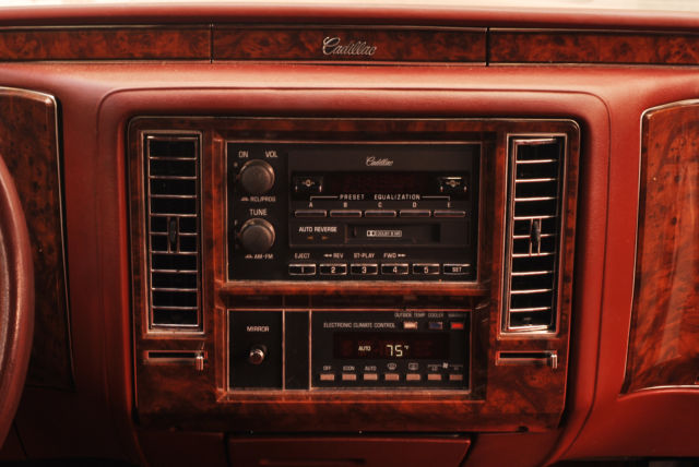 1992 Cadillac Brougham - photo 6