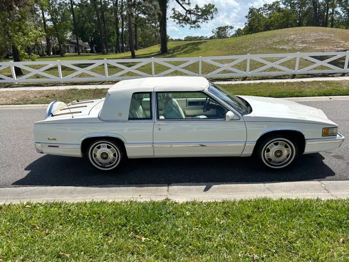 1992 CADILLAC COUPÉ DEVILLE SPECIAL EDITION ABSOLUTELY GORGEOUS ! LIKE NEW COND 1992 Cadillac DeVille