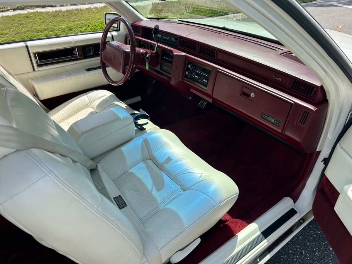 1992 Cadillac DeVille - photo 10