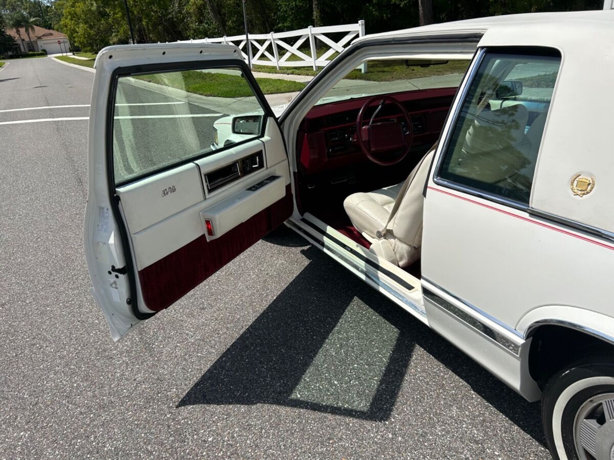 1992 Cadillac DeVille - photo 6
