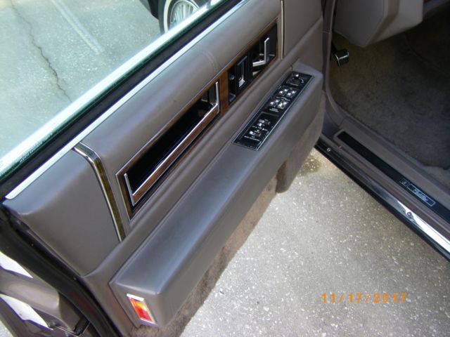 1992 Cadillac DeVille DEVILLE - photo 8